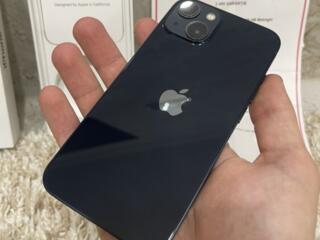 Продам iPhone 13