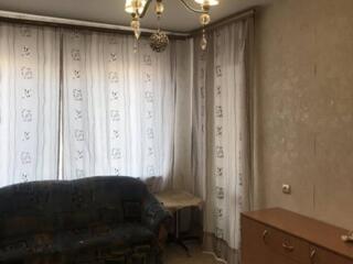 Предлагается к продаже трехкомнатная квартира на Жолио Кюри, район ...