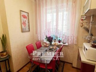 4-кімнатна квартира з якісним ремонтом. Газ. Дуже вигідна ціна!