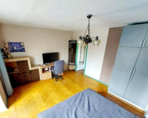 Продам однокомнатную квартиру на Марсельской.