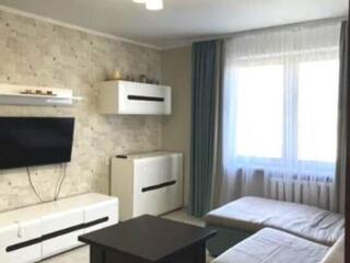 Четырехкомнатная квартира на 7й станции Большого Фонтана