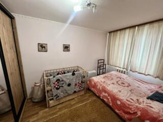 Продается 2-комнатная чешка, мебель, техника, Корабельный.