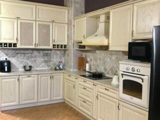 Хорошая 2-комнатная квартира в новом доме на Академика Королева! Тирас