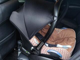 Автолюлька maxi cosi + isofix, в отличном состоянии