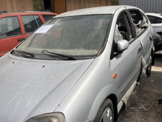 Autoturism de marca Nissan Almera Tino, nr. de înmatriculare KKL 509,