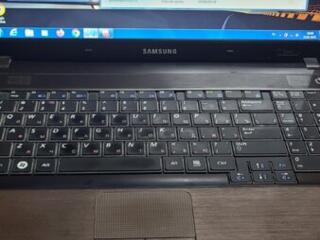 НОУТБУК samsung r540, core i3 m370 8gb ddr3, 320gb hdd, 15.6.