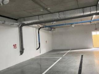 Продам парковочное место в подземном паркинге в новом современном ЖК .
