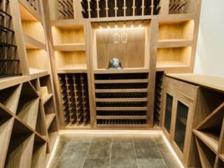 Винный погреб / винотека / винная комната