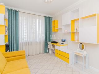 Vă propunem spre vânzare apartament cu trei odăi și living, bloc nou, 