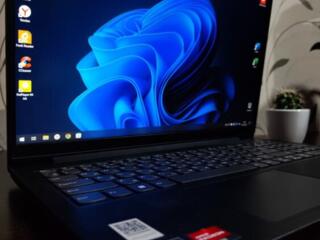 Почти новый ноутбук 8 ядер Lenovo v15g4 Свежая память DDR5! как новый!