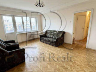 продаж 3-к квартира Київ, Дніпровський, 63000 $