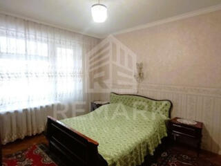 Apartament ultracentru spre chirie cu 3 camere!  Amplasat pe str. A. .