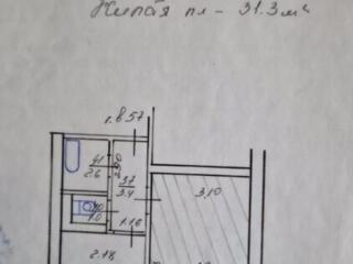 Продам большую комнату в блоке. Центр, возле магазина Ян. 7/9 этаж. Торг.