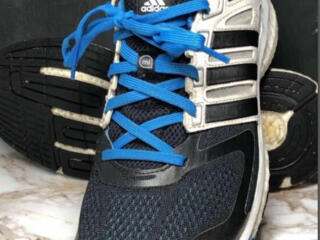 Кроссовки Adidas оригинал размер 40-41