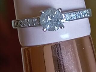 Золотое кольцо на помолвку с бриллиантом 0,59 ct