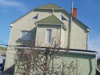 Предлагается к продаже большой дом в Латовке, построенный из ...