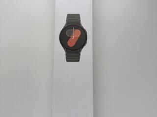 Часы Samsung galaxy watch 7 модель 2024 года