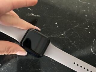 Продам Apple Watch 6 серии