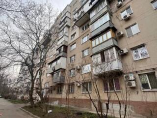 Кирпичный спецпроект на Левитана. 8/9. 81/50/10.