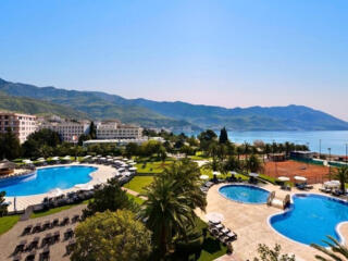 Работа в Черногории сети гостиничных комплексов.