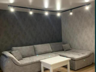 Продам 3-кімнатну квартиру в Одесі на проспекті Небесної Сотні