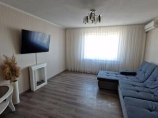 Центр, р-он Орхидея, 3-комн 143 серии, с мебелью и техникой.