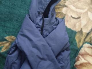 Продам две куртки на мальчика