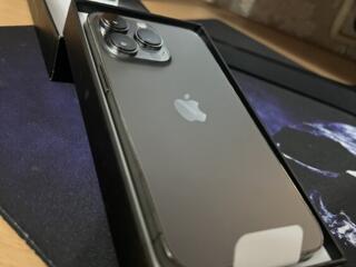 Продам IPhone 13 Pro 6/256GB Graphite