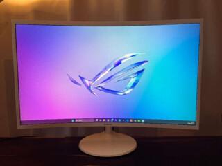 Изогнутый монитор 32"дюйма TFT VA LED Curved Samsung Monitor.