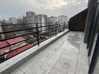 Продам пентхаус со свежим ремонтом и террасой, район Аркадии