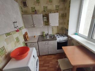 Продам 3-комн. светлую КВАРТИРУ в кирпичном доме, ул. Преображенская