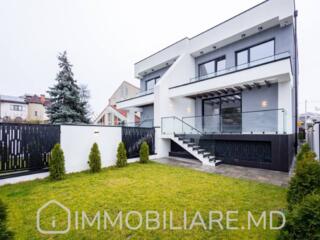 Duplex cu 2 niveluri, sect. Centru Vă propunem spre vânzare duplex cu 