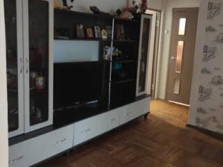 3 к Ивана и Юрия Лип/Ген. Петрова. Капитальный ремонт. С мебелью.