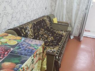 Сдается комната с застекленным балконом в общежитии коридорного типа