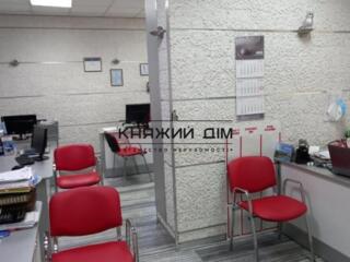 Оренда офісу на вул. Грушевського фасад біля будинку офіцерів. 1 ...