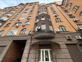 Пропонується до оренди офісне приміщення на Подолі по вул. Волоська ..