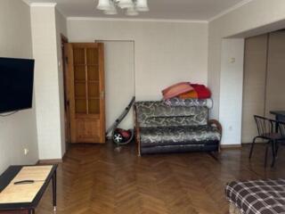 Продам 2-ком квартиру на Княжеской