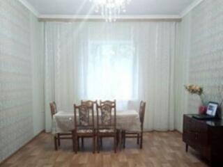 №375  Продаю 2-х комнатную квартиру на ул. ...