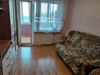 Предлагается к продаже трехкомнатная квартира на улице Средняя. Общая 