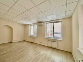 продаж офісне приміщення Київ, Подільський, 88000 $