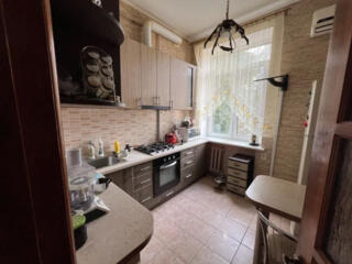 Продам квартиру 77.1 кв. м., 2/5, сталинка, ул. Коблевская/Ольгиевская