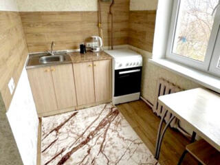 2 комн квартира, Балка, Комсомольский рынок, 5/5, мебель и техника