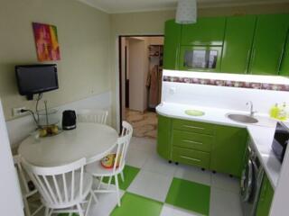 Современная квартира с шикарным видом и женской мечтой! Балка