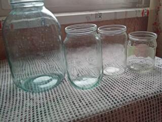 Продам банки, разные, много.