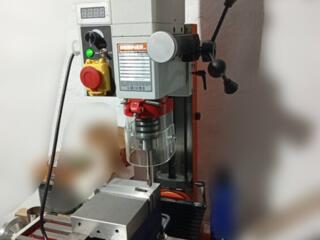 Настольный фрезерный станок