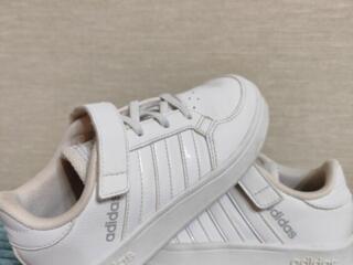 Продам кожаные кроссовки 200р