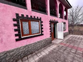 Se vînd 2 case + teren 2 hectare, la DOAR 15 km de orașul FĂLEȘTI!