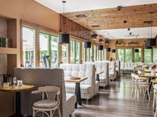 От хозяина. Продам действующее кафе- пиццерию на хорошем трафике.