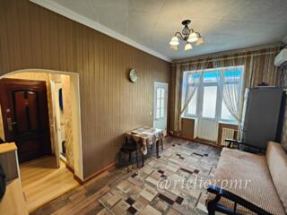 Продается 2-комнатная квартира, автономное отопление. Сталинка. *