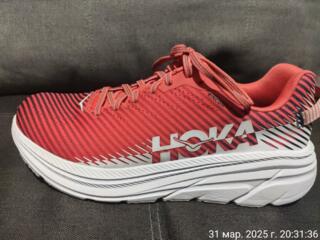 Кроссовки Hoka
